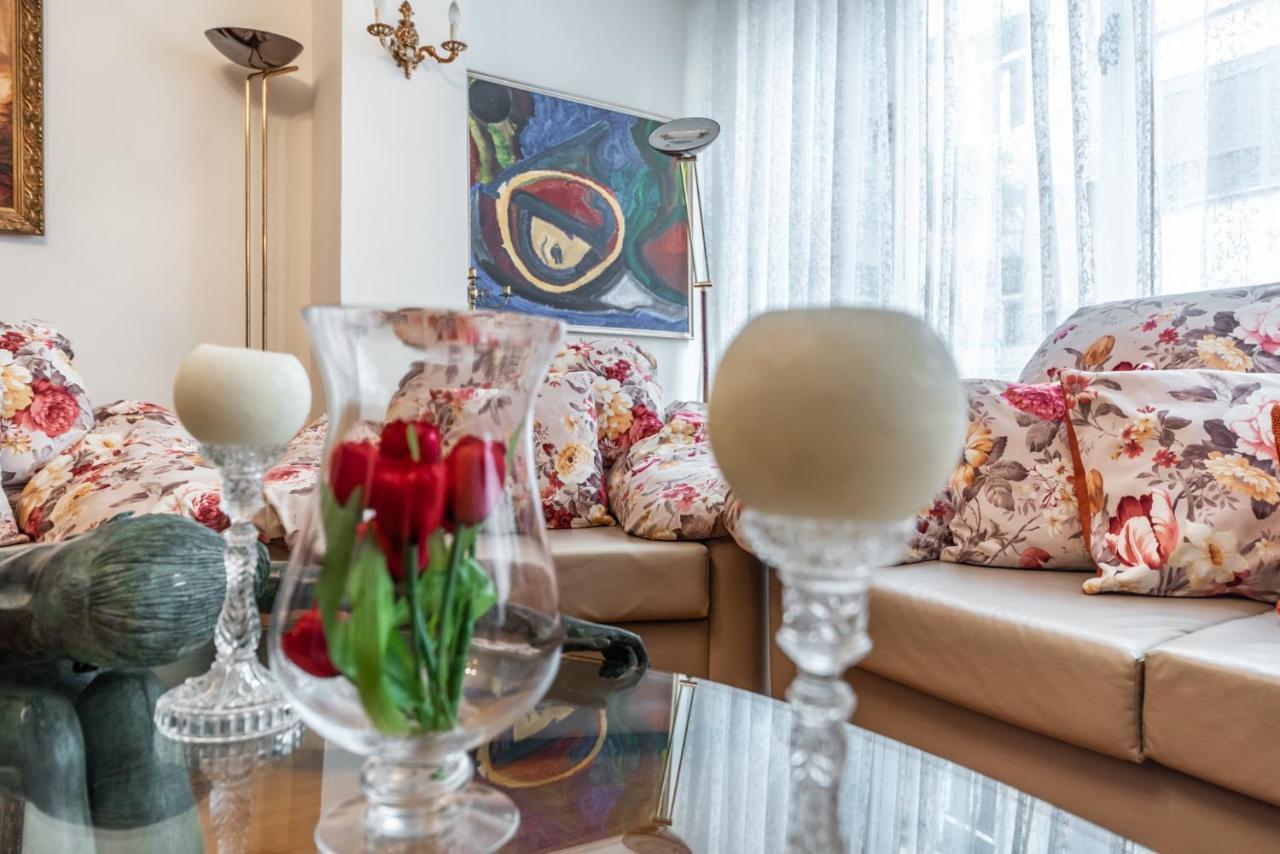 Vintage And Warm 2Br Apartament In Tirana Kültér fotó