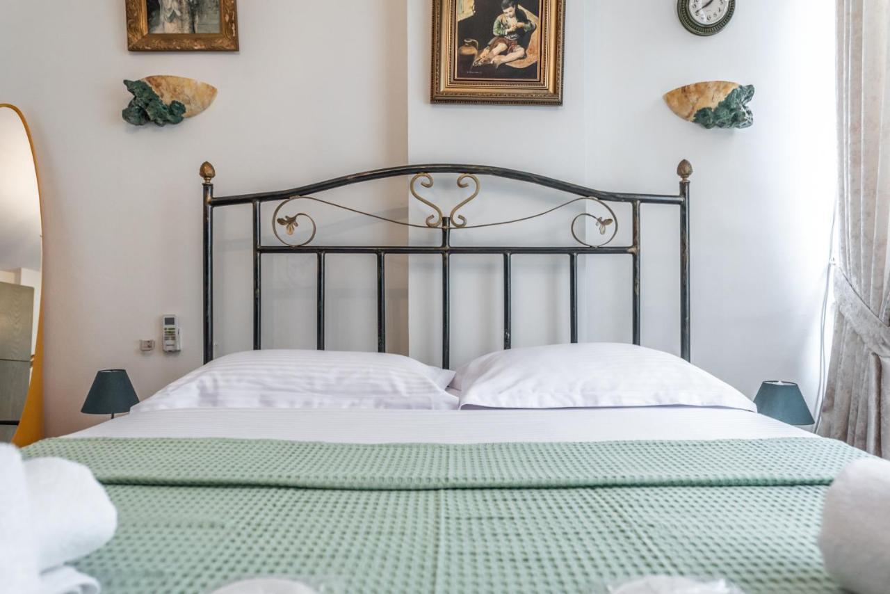 Vintage And Warm 2Br Apartament In Tirana Kültér fotó